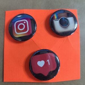 ✨️4/$10✨️ 3pc 1-inch Pinback button set Instagram theme